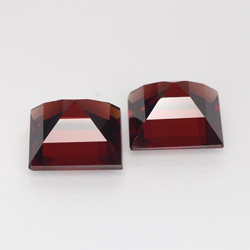 Pyrope Garnet Gemstones in 8 x 8 mm (calibrated) Size for Sale, Pyrope Garnet Stones in Dark Red Color