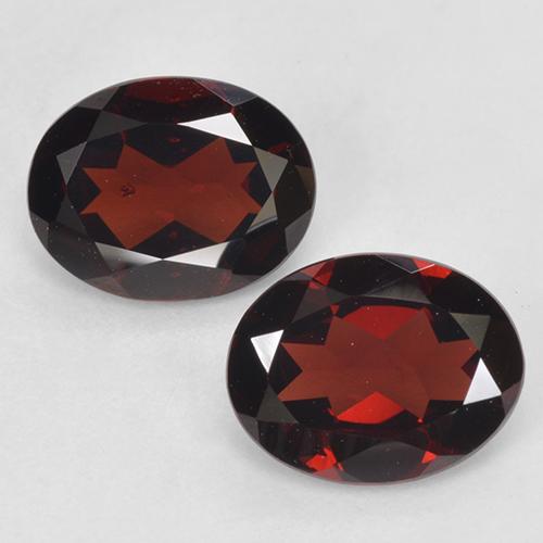 Dark Red Pyrope Garnet Gem - 2ct Oval Facet (ID: 520319)