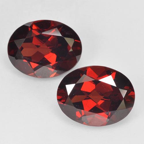 Deep Red Pyrope Garnet Gem - 2.1ct Oval Facet (ID: 520322)