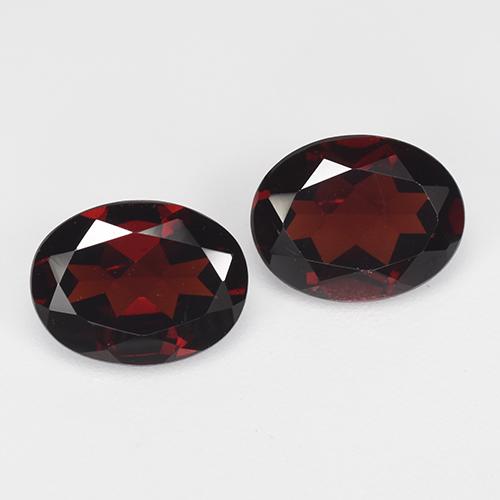 Dark Red Pyrope Garnet Gem - 2ct Oval Facet (ID: 520574)