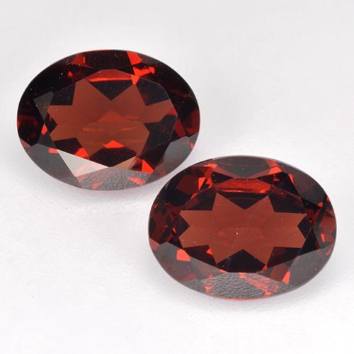 Rojo sangre intenso Granate Piropo Gema - 2.3ct Forma ovalada (ID: 520690)
