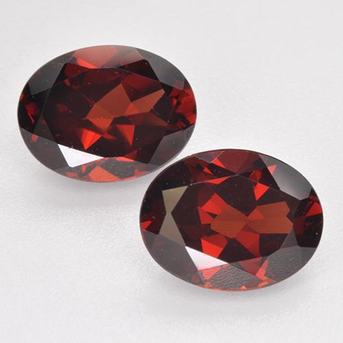Темно-красный Гранат Пироп Камень - 2.3ct Фасетный Овал (ID: 520692)