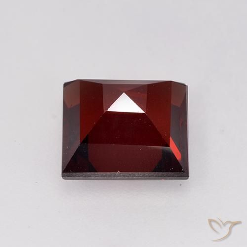 Pyrope Garnet Gemstone in 7 x 7 mm (calibrated) Size for Sale, Pyrope Garnet Stone in Deep Blood Red Color