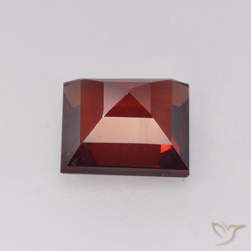 Pyrope Garnet Gemstone in 7 x 7 mm (calibrated) Size for Sale, Pyrope Garnet Stone in Deep Blood Red Color