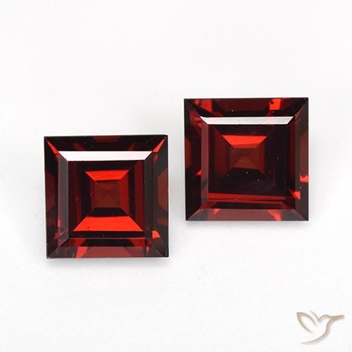 4.17 ct Square Cut Pyrope Garnet, 7 x 7 mm From Mozambique, Photo A