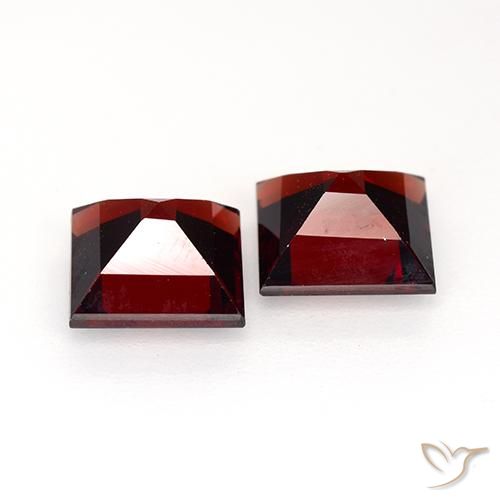 Pyrope Garnet Gemstones in 7 x 7 mm (calibrated) Size for Sale, Pyrope Garnet Stones in Deep Red Color