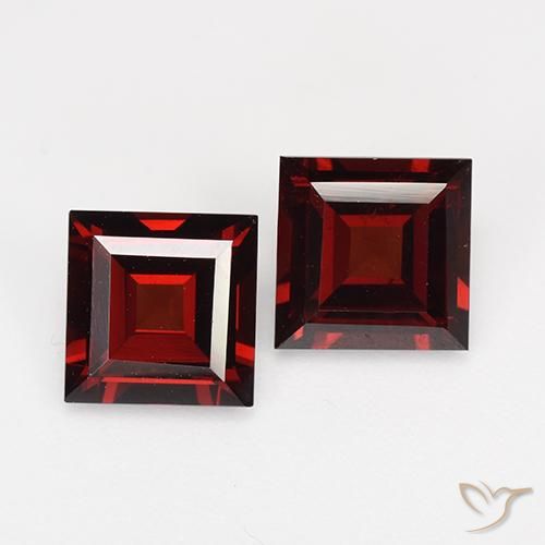 3.91ctw Natural Deep Red Pyrope Garnet, Square, VVS-VS