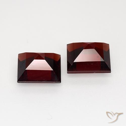 Pyrope Garnet Gemstones in 7 x 7 mm (calibrated) Size for Sale, Pyrope Garnet Stones in Deep Red Color