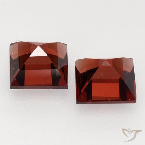 Pyrope Garnet Gemstones in 4 x 4 mm (calibrated) Size for Sale, Pyrope Garnet Stones in Dark Red Color