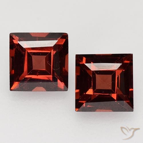 0.95 ct Square Cut Pyrope Garnet, 4.1 x 4.1 mm From Mozambique, Photo A