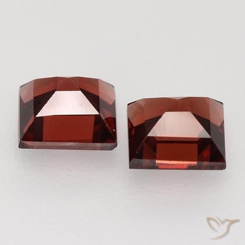 Pyrope Garnet Gemstones in 4 x 4 mm (calibrated) Size for Sale, Pyrope Garnet Stones in Deep Scarlet Red Color