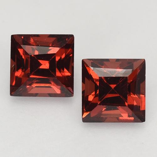 Dark Red Pyrope Garnet Gem - 0.5ct Square Facet (ID: 526862)