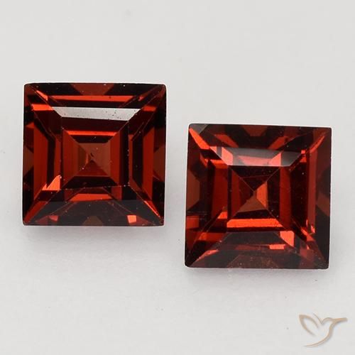 0.96 ct Square Cut Pyrope Garnet, 4.1 x 4.1 mm From Mozambique, Photo A