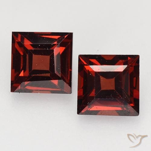 0.97 ct Square Cut Pyrope Garnet, 4.1 x 4 mm From Mozambique, Photo A