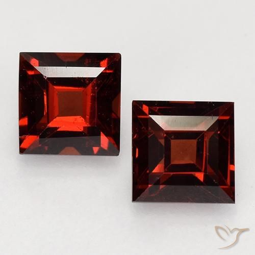 1.02 ct Square Cut Pyrope Garnet, 4.1 x 4.1 mm From Mozambique, Photo A