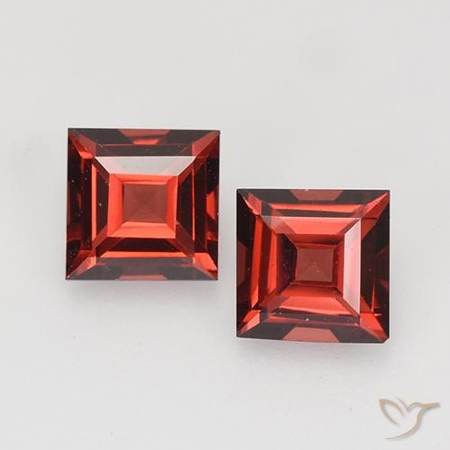 0.92 ct Square Cut Pyrope Garnet, 4.1 x 4.1 mm From Mozambique, Photo A
