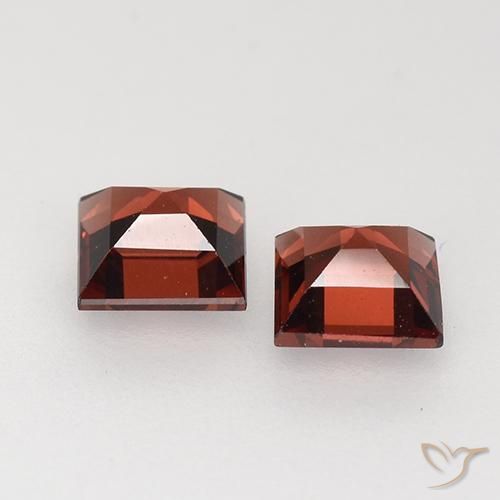 Pyrope Garnet Gemstones in 4 x 4 mm (calibrated) Size for Sale, Pyrope Garnet Stones in Deep Scarlet Red Color