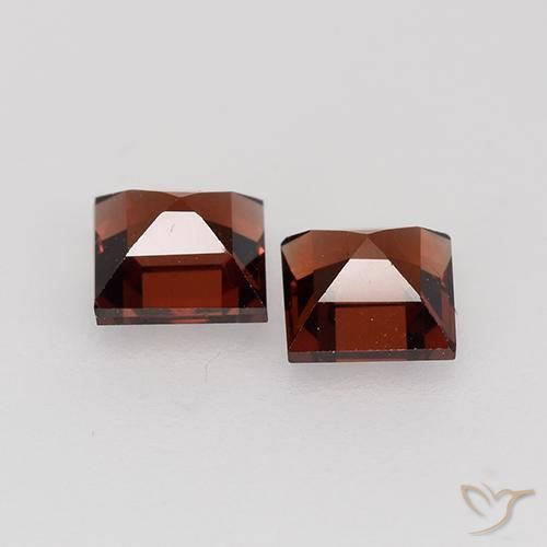 Pyrope Garnet Gemstones in 4 x 4 mm (calibrated) Size for Sale, Pyrope Garnet Stones in Merlot Red Color