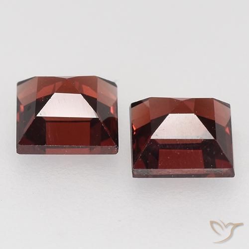Pyrope Garnet Gemstones in 4 x 4 mm (calibrated) Size for Sale, Pyrope Garnet Stones in Dark Red Color