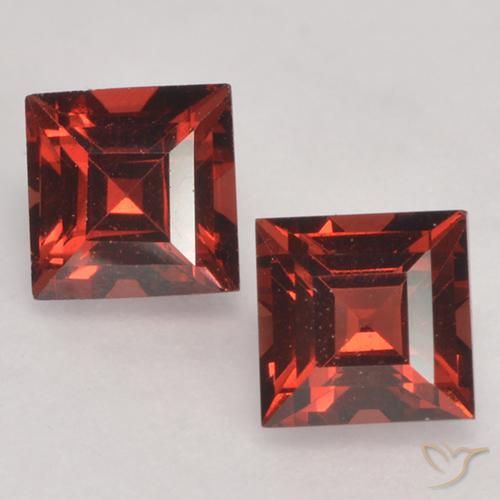 1.02ctw Natural Medium Red Pyrope Garnet, Square, VVS-VS