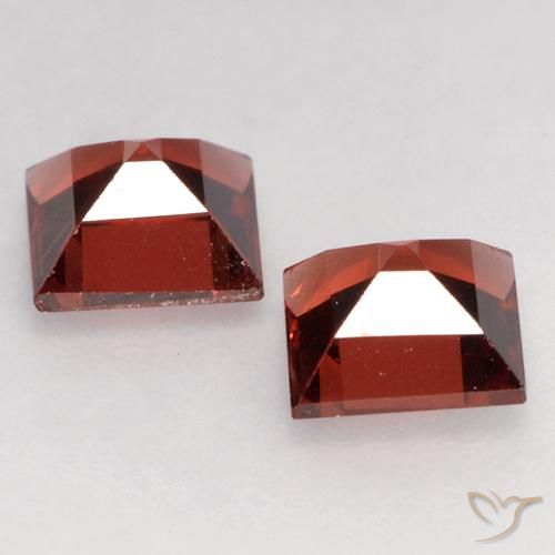 Pyrope Garnet Gemstones in 4 x 4 mm (calibrated) Size for Sale, Pyrope Garnet Stones in Deep Red Color