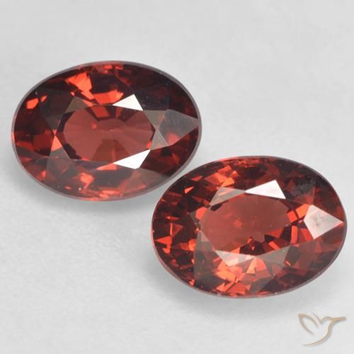 2.24ctw Natural Deep Red Pyrope Garnet, Oval, VVS-VS