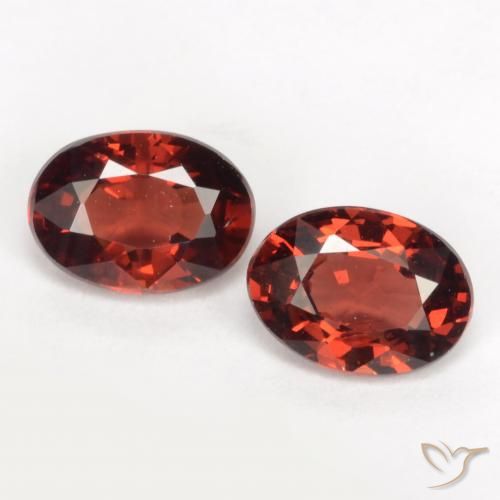 1.96ctw Natural Currant Red Pyrope Garnet, Oval, VVS-VS