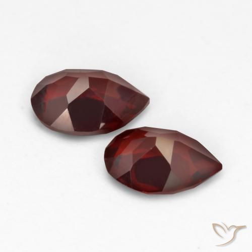 Pyrope Garnet Gemstones in 7 x 5 mm (calibrated) Size for Sale, Pyrope Garnet Stones in Deep Blood Red Color