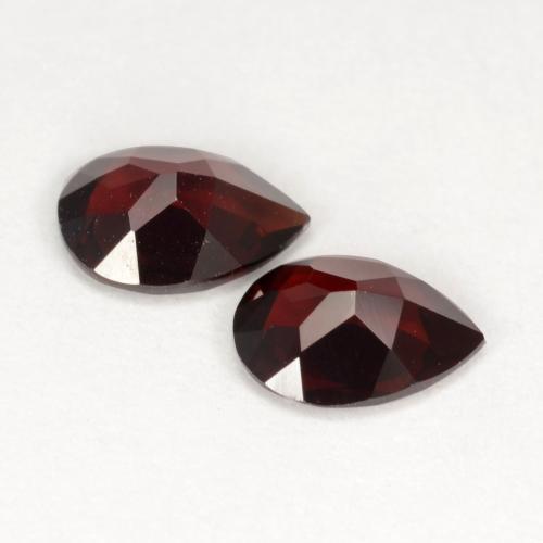 Pyrope Garnet Gemstones in 7 x 5 mm (calibrated) Size for Sale, Pyrope Garnet Stones in Deep Red Color