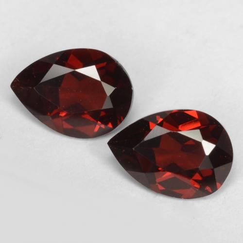 Deep Red Pyrope Garnet Gem - 0.8ct Pear Facet (ID: 538290)