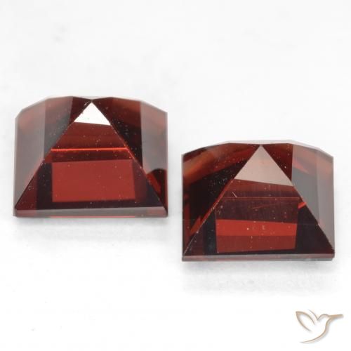 Pyrope Garnet Gemstones in 7 x 7 mm (calibrated) Size for Sale, Pyrope Garnet Stones in Deep Red Color
