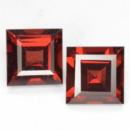 Sangria Red Pyrope Garnet Gem - 2.1ct Square Facet (ID: 539002)