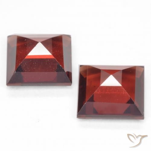 Pyrope Garnet Gemstones in 7 x 7 mm (calibrated) Size for Sale, Pyrope Garnet Stones in Medium Red Color