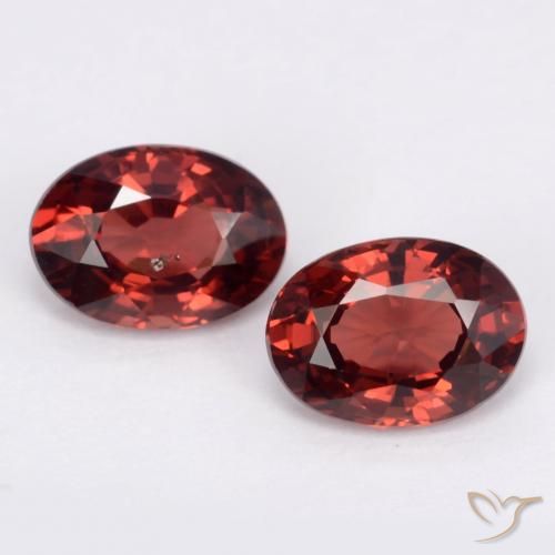 Dark Red Pyrope Garnet Gem - 1.1ct Oval Facet (ID: 543530)
