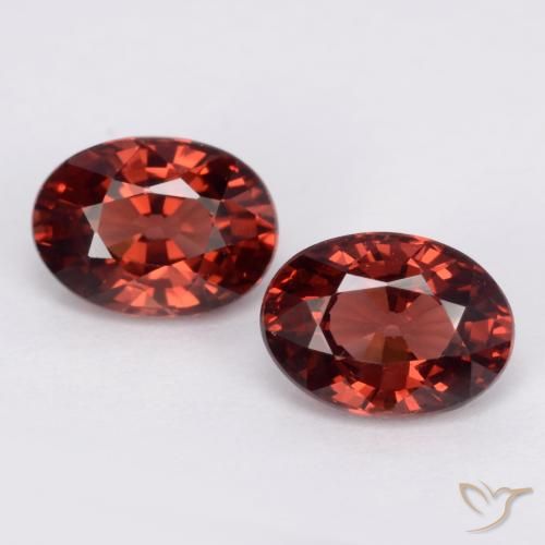 2.20ctw Natural Deep Red Pyrope Garnet, Oval, VVS-VS