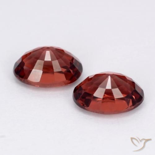 Pyrope Garnet Gemstones in 7 x 5 mm (calibrated) Size for Sale, Pyrope Garnet Stones in Deep Red Color
