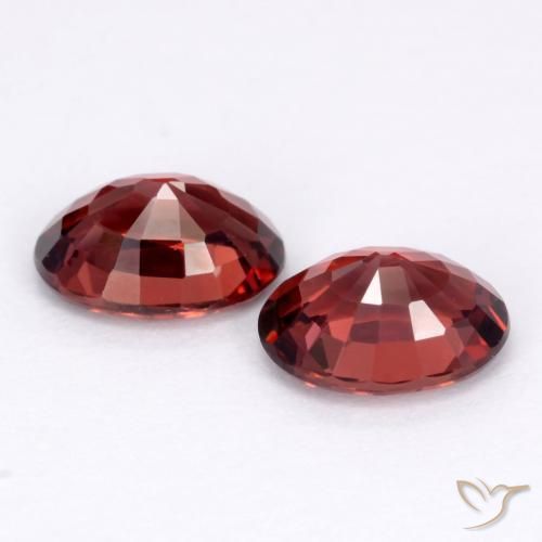 Pyrope Garnet Gemstones in 7 x 5 mm (calibrated) Size for Sale, Pyrope Garnet Stones in Dark Red Color