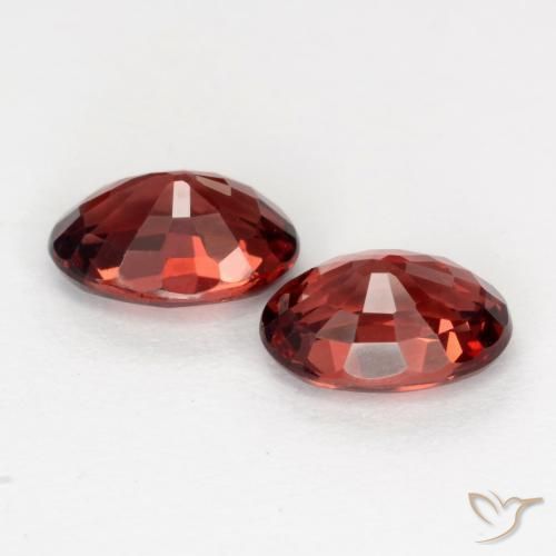 Pyrope Garnet Gemstones in 7 x 5 mm (calibrated) Size for Sale, Pyrope Garnet Stones in Deep Scarlet Red Color