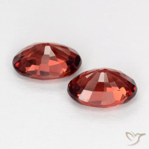Pyrope Garnet Gemstones in 7 x 5 mm (calibrated) Size for Sale, Pyrope Garnet Stones in Deep Red Color
