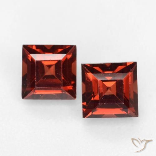 1.02ctw Natural Deep Red Pyrope Garnet, Square, VVS-VS