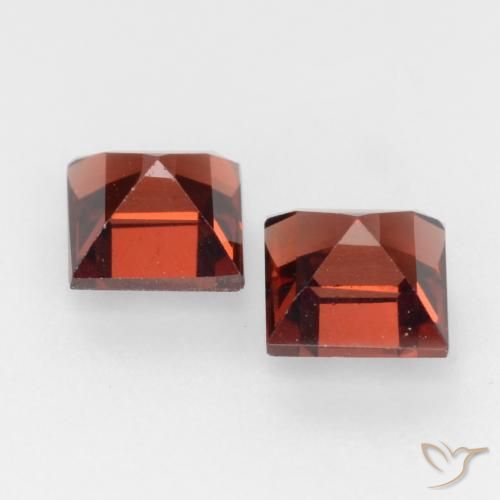 Pyrope Garnet Gemstones in 4.2 x 4.2 mm Size for Sale, Pyrope Garnet Stones in Deep Red Color