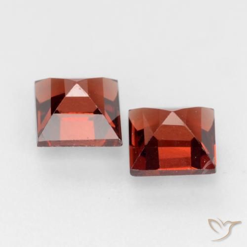 Pyrope Garnet Gemstones in 4 x 4 mm (calibrated) Size for Sale, Pyrope Garnet Stones in Medium Red Color
