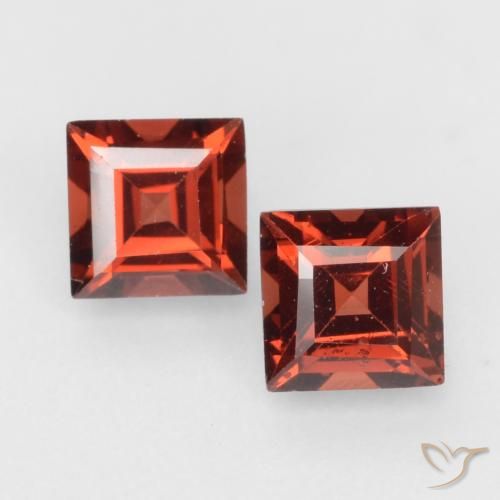 0.94ctw Natural Medium Red Pyrope Garnet, Square, VVS-VS