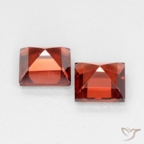 Pyrope Garnet Gemstones in 4.2 x 4.2 mm Size for Sale, Pyrope Garnet Stones in Scarlet Red Color