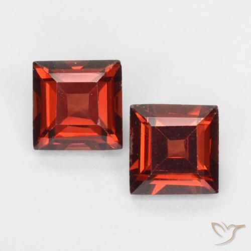 0.94 ct Square Cut Pyrope Garnet, 4.2 x 4.2 mm From Mozambique, Photo A