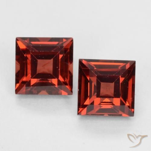 1.04ctw Natural Deep Scarlet Red Pyrope Garnet, Square, VVS-VS