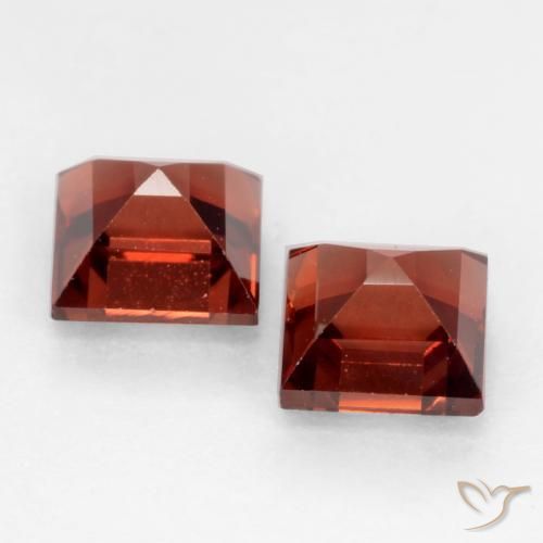 Pyrope Garnet Gemstones in 4 x 4 mm (calibrated) Size for Sale, Pyrope Garnet Stones in Deep Scarlet Red Color