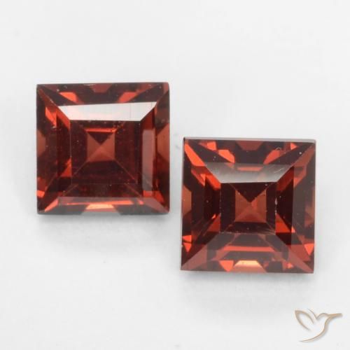 1.02ctw Natural Sangria Red Pyrope Garnet, Square, VVS-VS