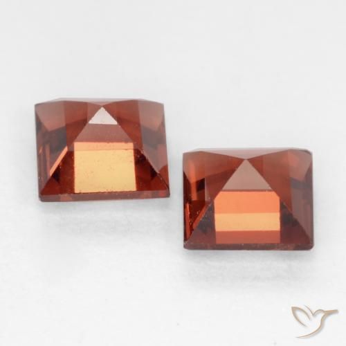 Pyrope Garnet Gemstones in 4 x 4 mm (calibrated) Size for Sale, Pyrope Garnet Stones in Medium Red Color