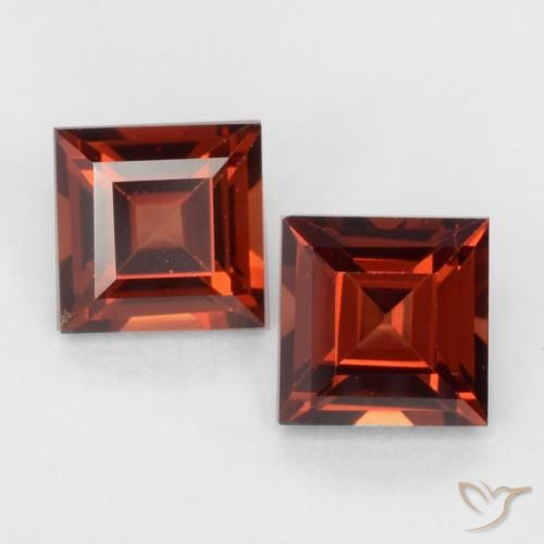 0.95ctw Natural Currant Red Pyrope Garnet, Square, VVS-VS